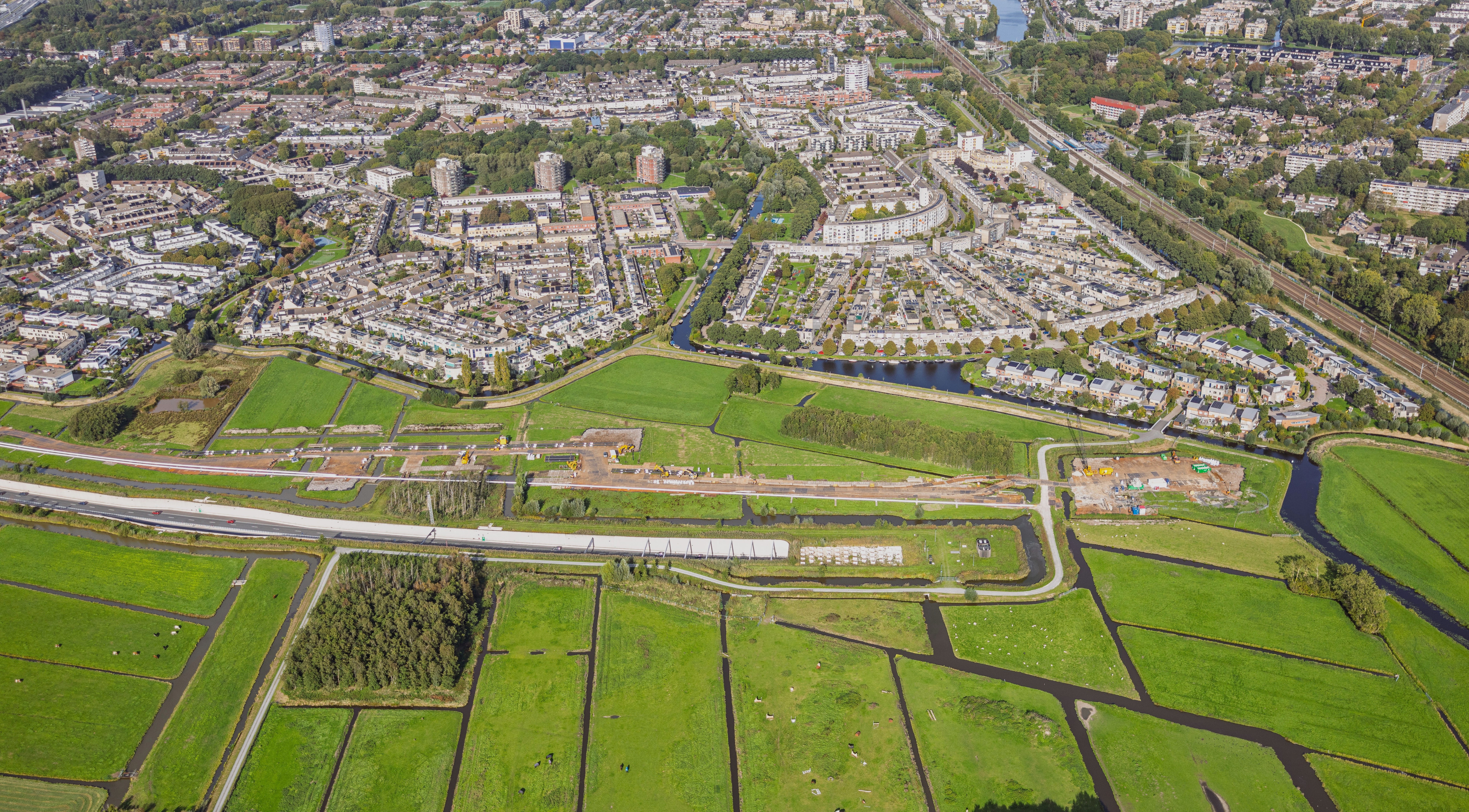 WarmtelinQ boring HDD tussen Voorschoten en Leiden