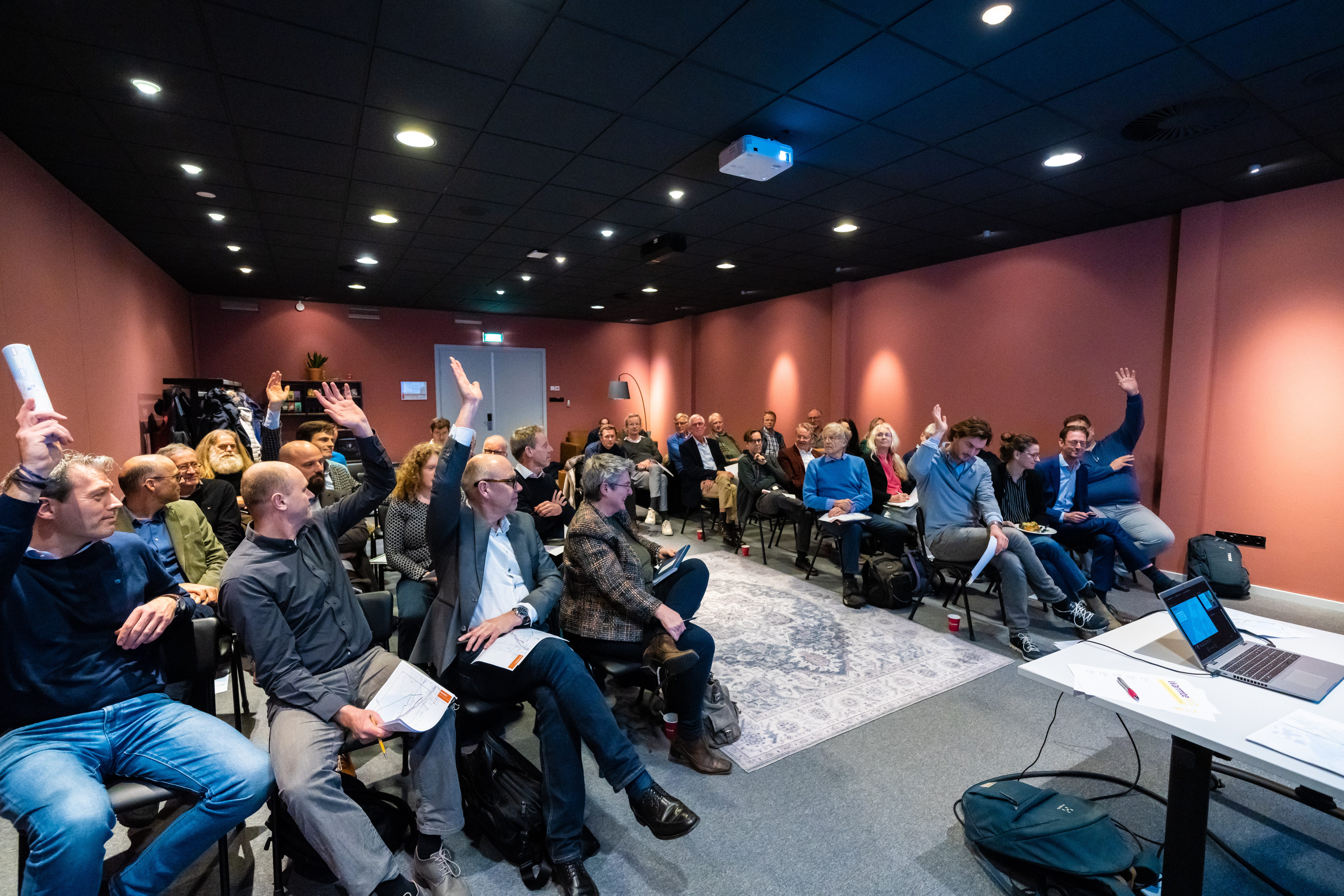 WarmtelinQ ECC Leiden gesprek vragen uit publiek